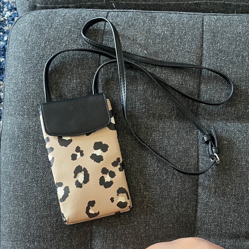 Phone Purse Bag Cheetah Print Crossbody Vegan Leather